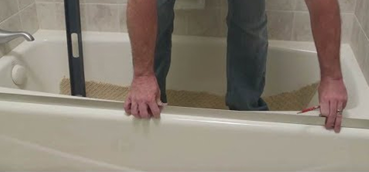 Sliding Shower Door Repair in West Lealman